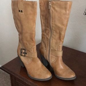 Ladies boots